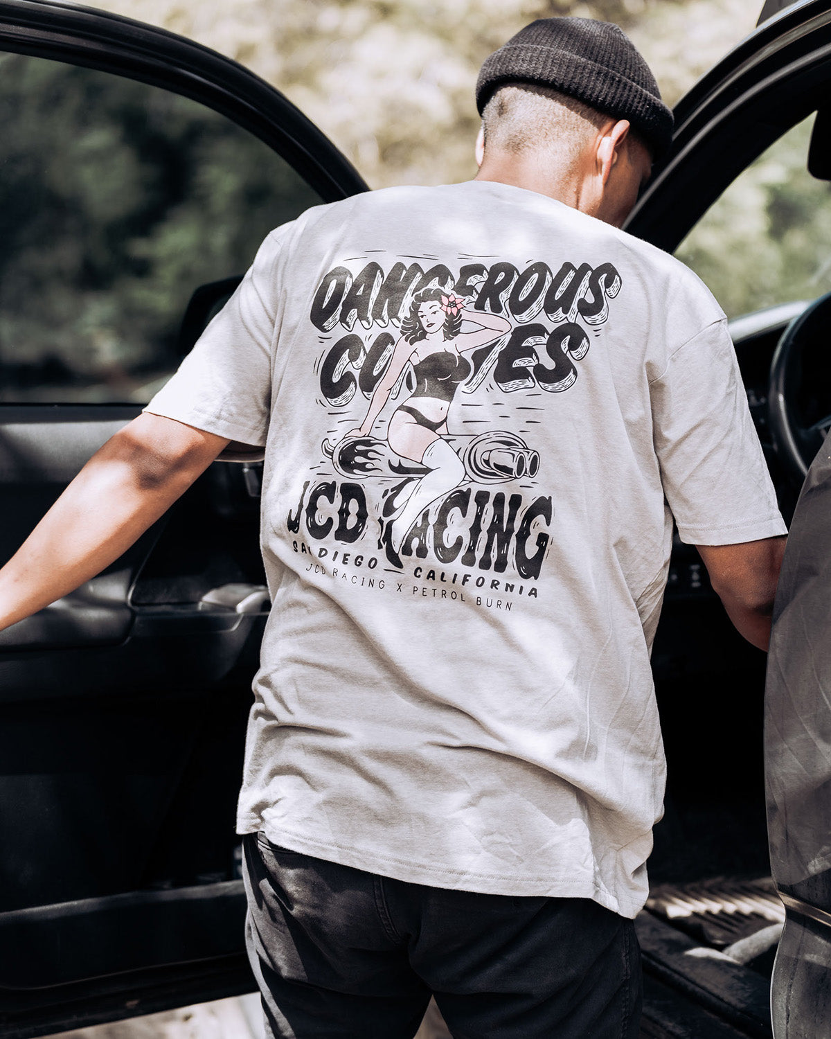 pin-up girl vintage lifestyle mens t-shirt
