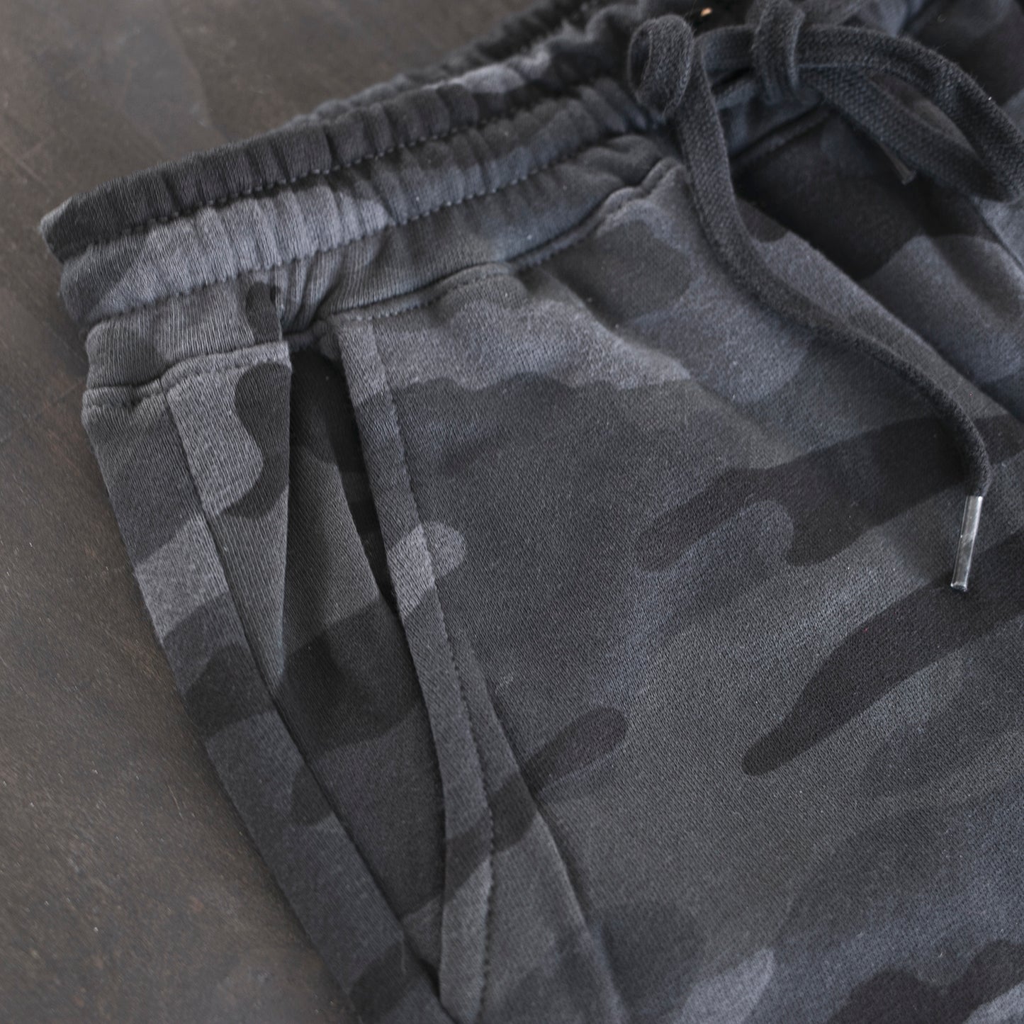 black camp shorts men