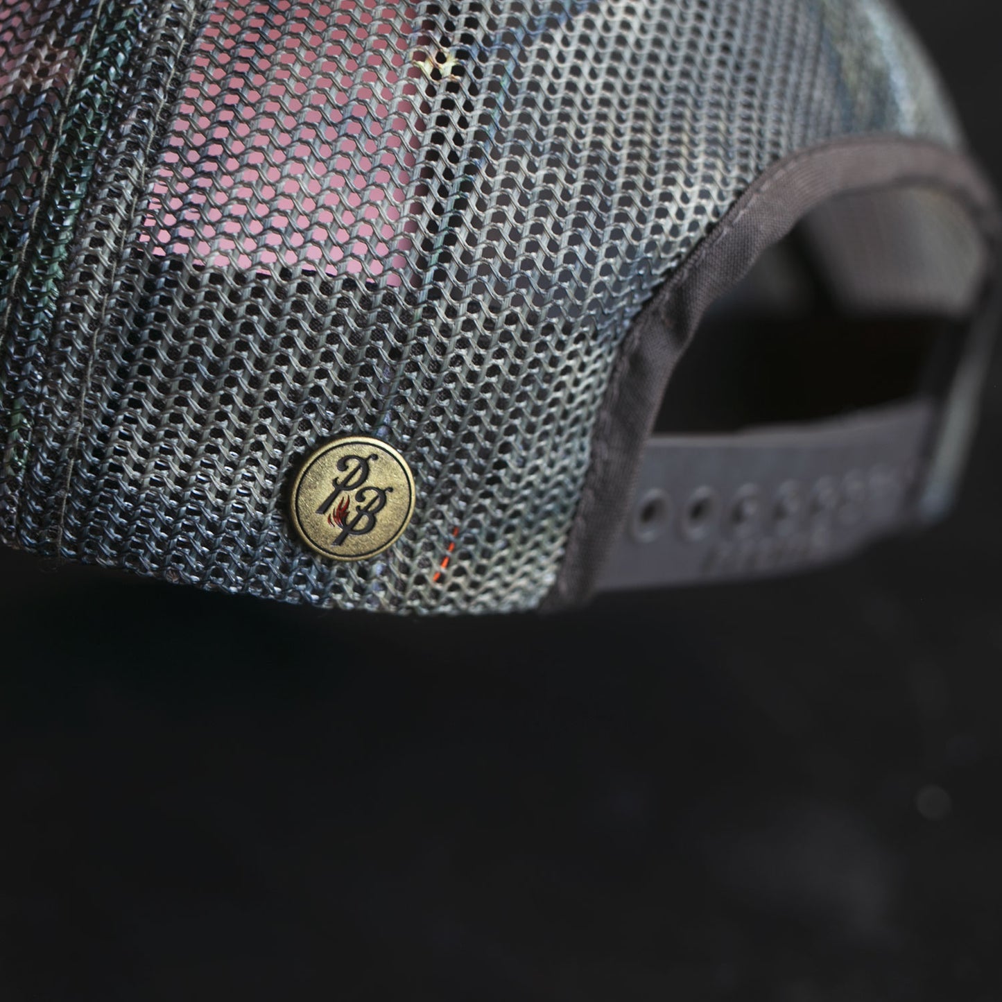 18-Year Logo Mossy Oak Camo