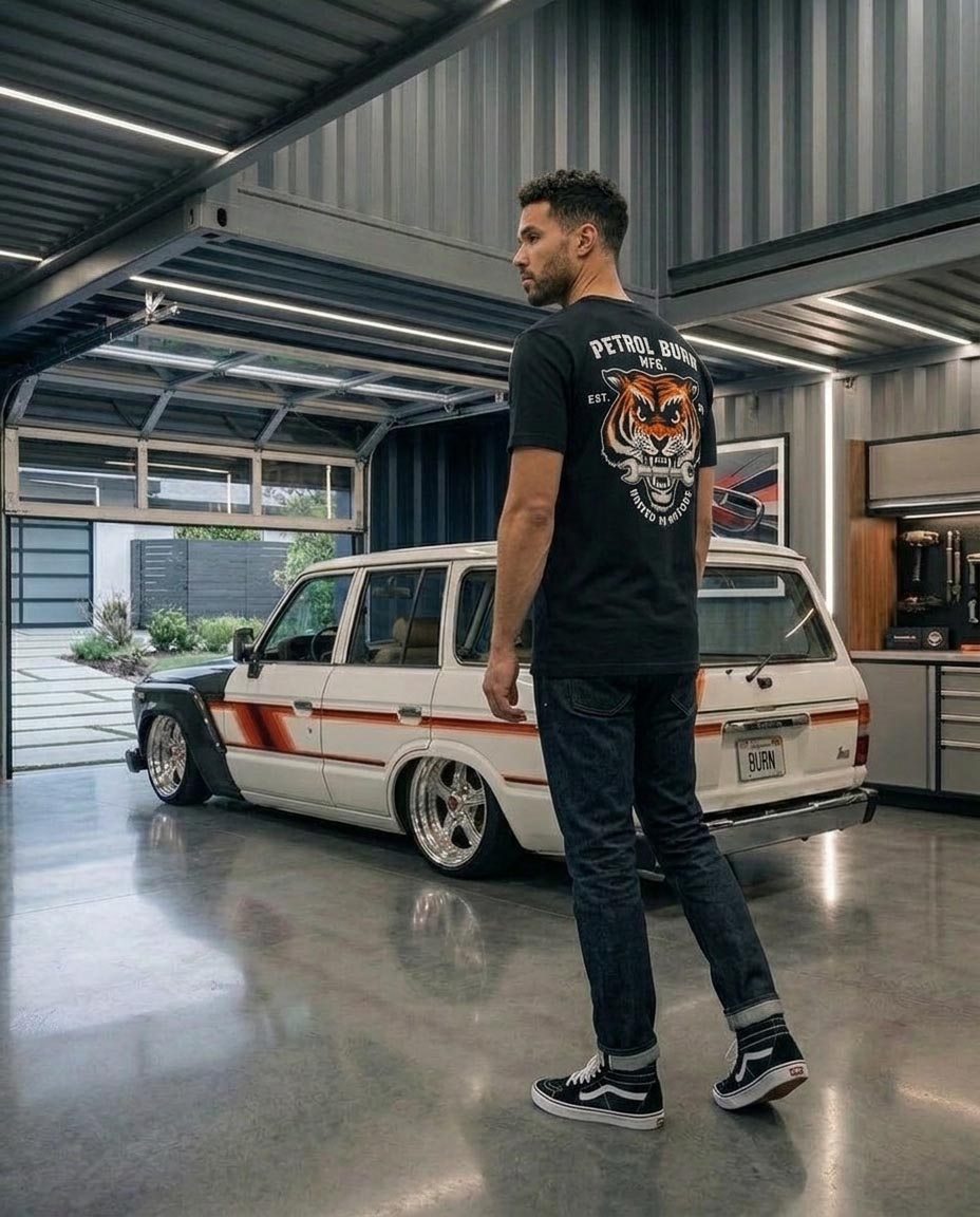 TIGR Badge Logo / Tee of the Week